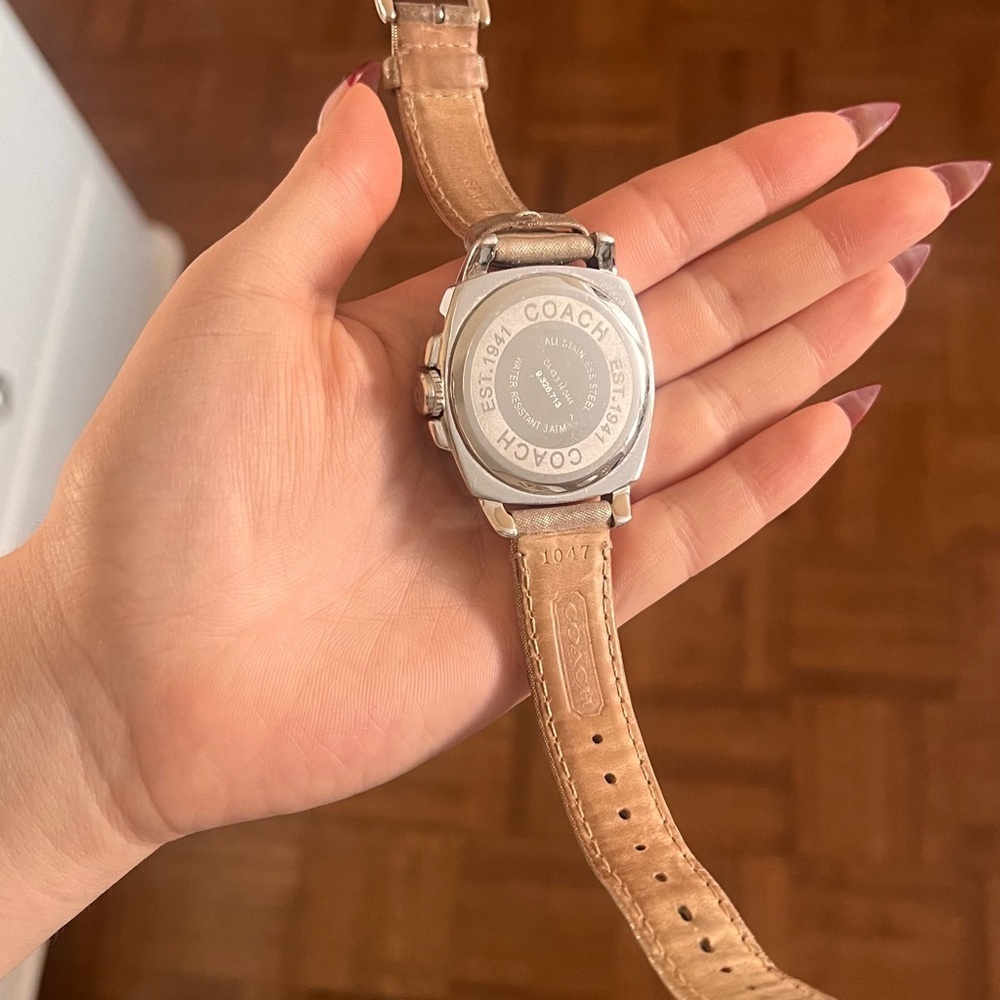 Coach Watch - Picture 4 of 9